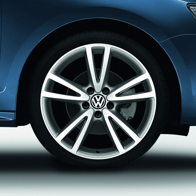 17in Vision Wheel - Sterling Silver - Volkswagen (1K5-071-497-666)
